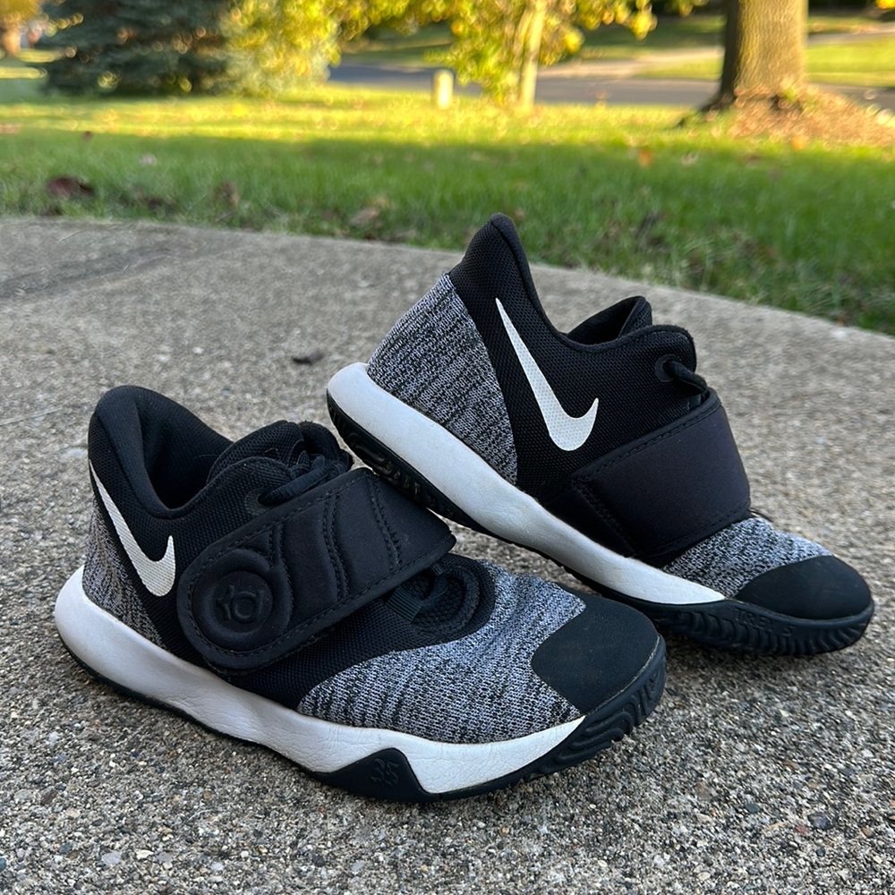 Nike KD Trey 5 VI